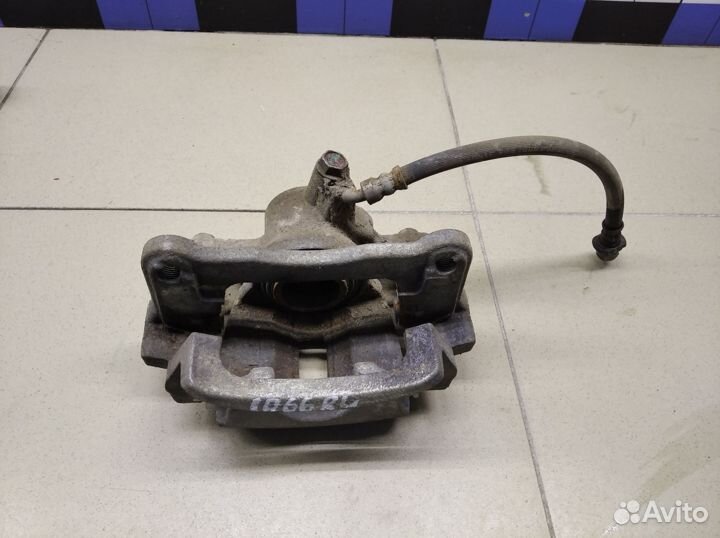 Суппорт задний левый Fortuner 2015