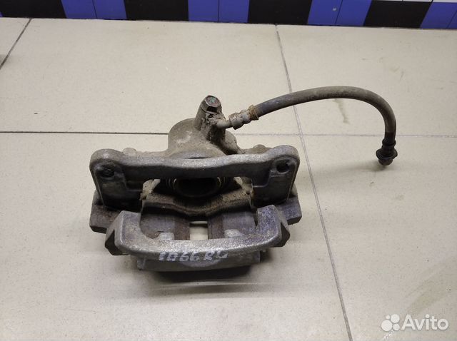 Суппорт задний левый Fortuner 2015