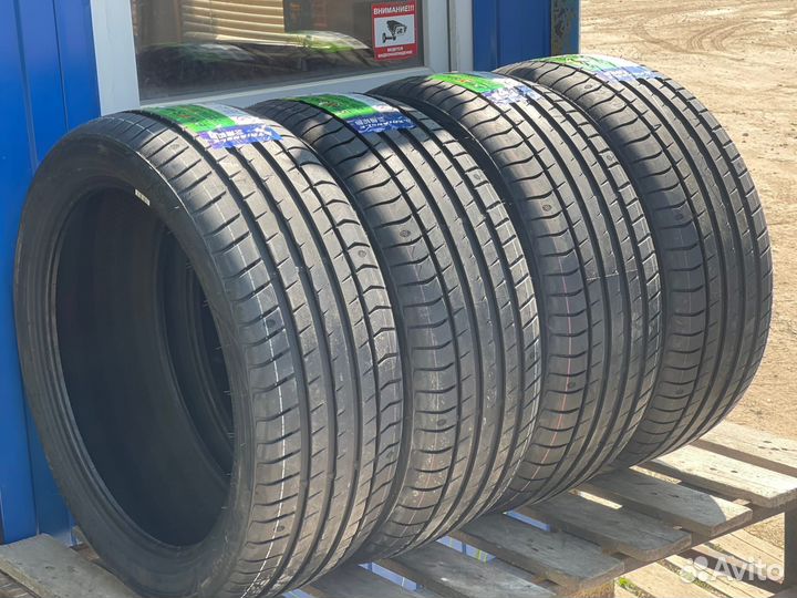 Triangle EffeXSport TH202 255/40 R20