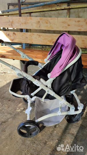 Коляска универсальная для девочки