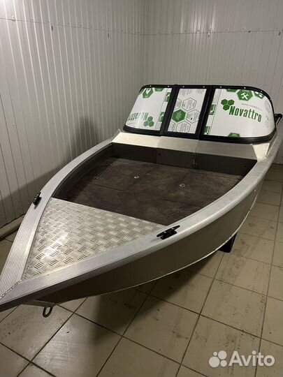 Лодка bester-450DC