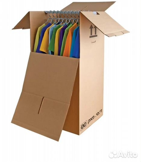 Коробка женских вещей