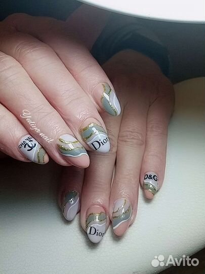 Наращивание ногтей