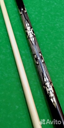 Кий из эбена с инкрустацией. Эксклюзив