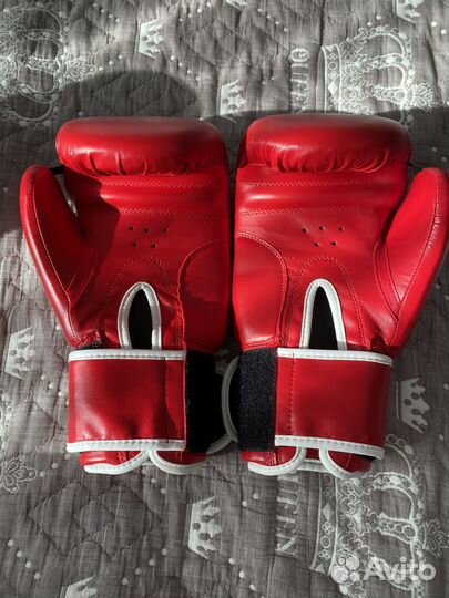 Боксерские перчатки green hill 12 oz