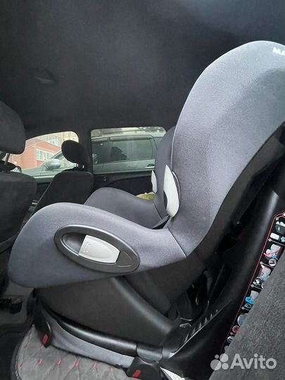 Автокресло Maxi-Cosi Axiss