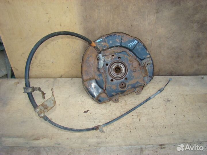 Задние кулаки Toyota rav4 05г