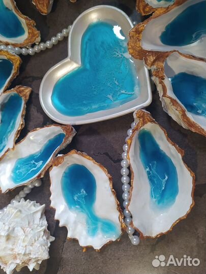 Раковины устриц море смолой