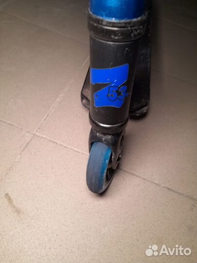 Трюковой самокат z53, хорошее состояние