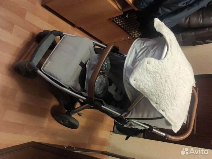 Коляска прогулочная Oyster Zero