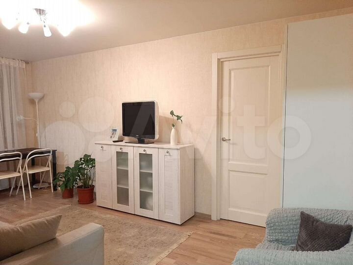 2-к. квартира, 43,8 м², 2/5 эт.