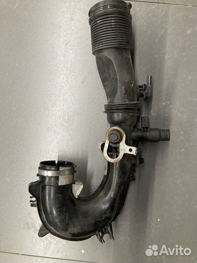 Патрубок впускной Mercedes W176 W156 W117 W246