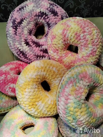 Подушка пончик