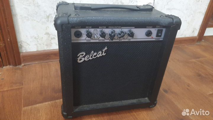 Гитарный комбоусилитель