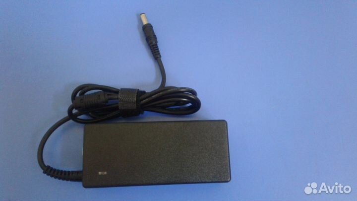 Блок питания для ноутбука asus 19V 3.42A 5.5 x 2.5