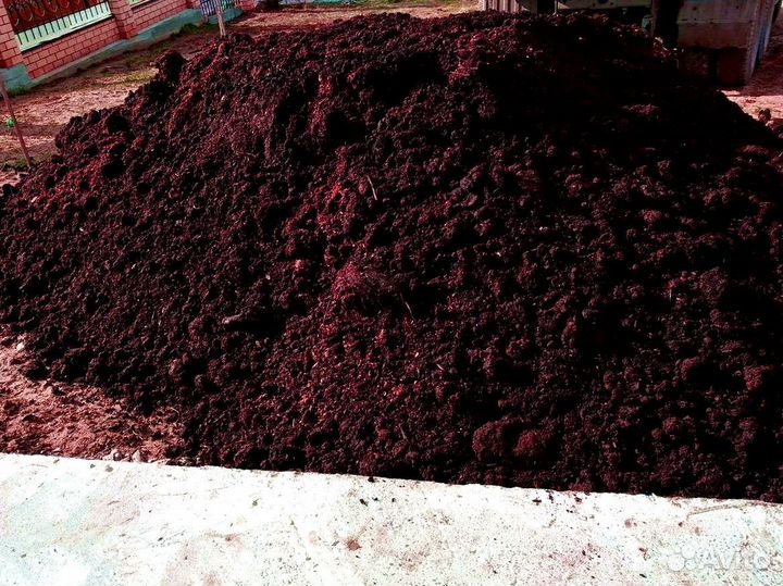 Чернозем, навоз с доставкой. Камаз 10 тонн