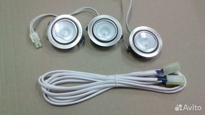 Галогенный врезной точечный светильник