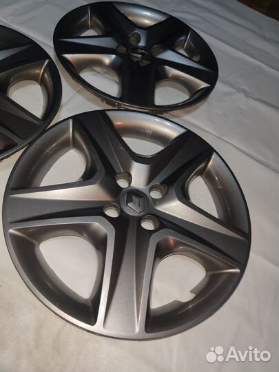 Колпак на Renault Sandero Stepway R16