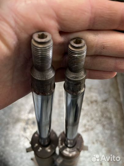 Амортизаторы передние Мерседес w124, w201(190)