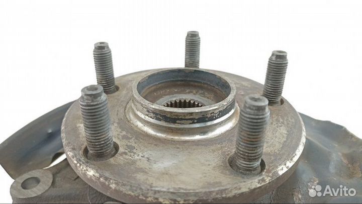 Ступица передняя левая Toyota Ipsum SXM10 1998