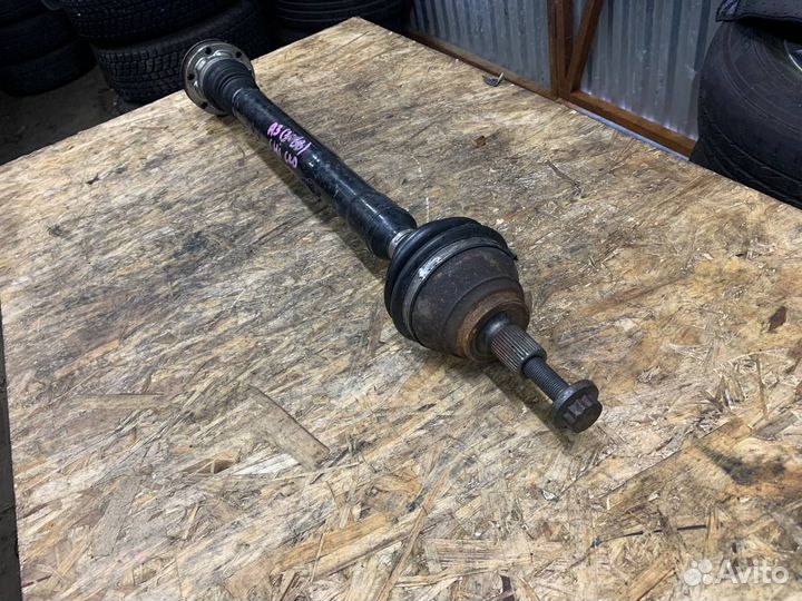 Привод передний правый audi A3 8P