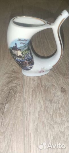 Чашка, поильник, бюветница для минеральной воды