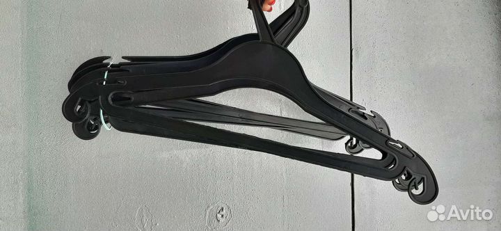 Вешалки плечики