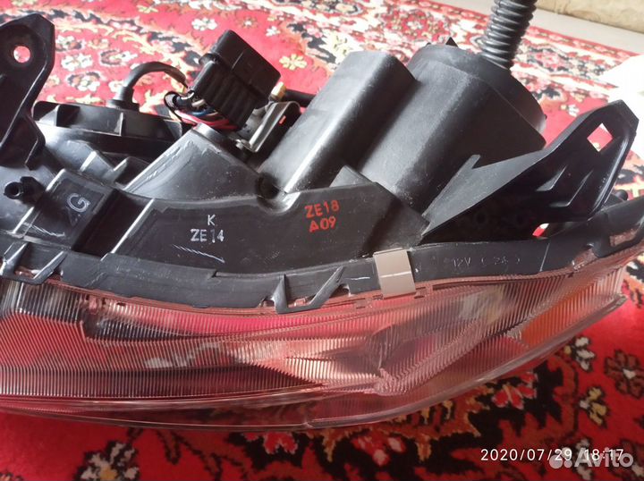 Левая фара Lancer 10