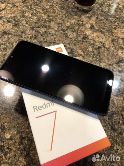Xiaomi Redmi 7, 2/32 ГБ