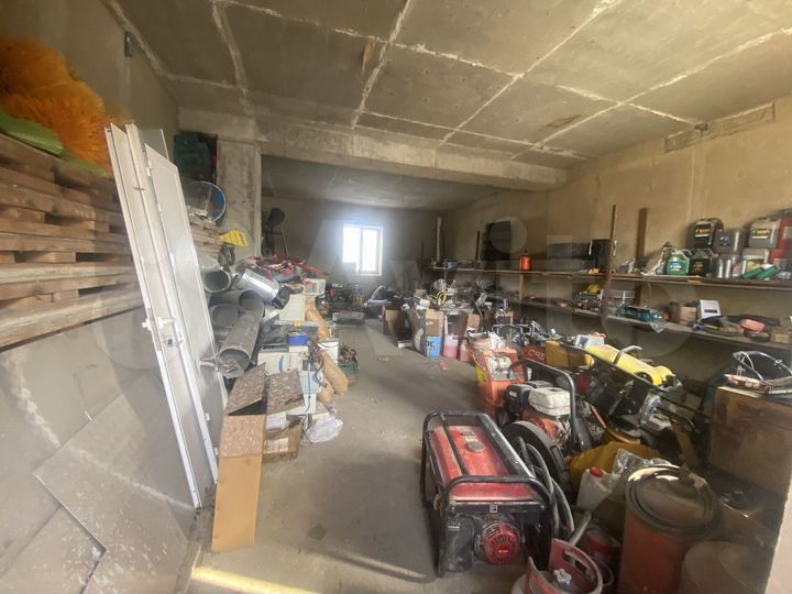 Склад, 900 м²