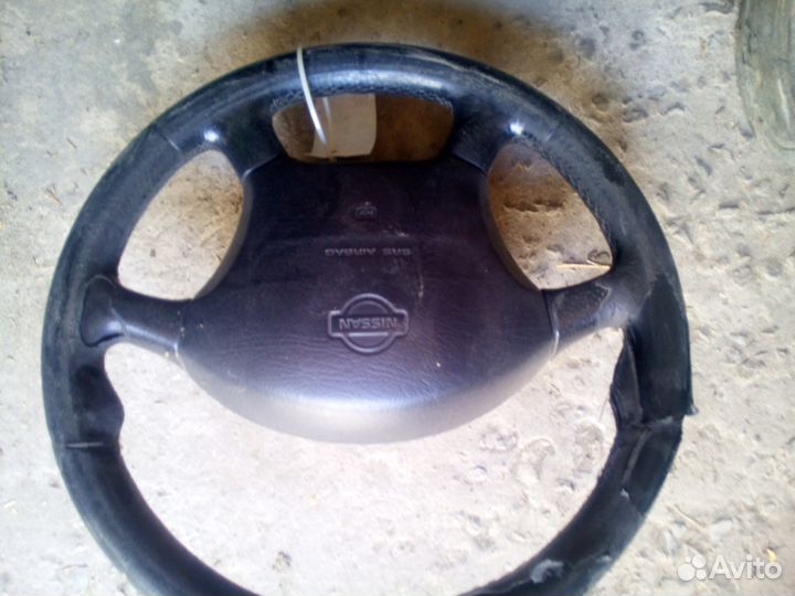 Руль с аэрбэком ниссан-террано2