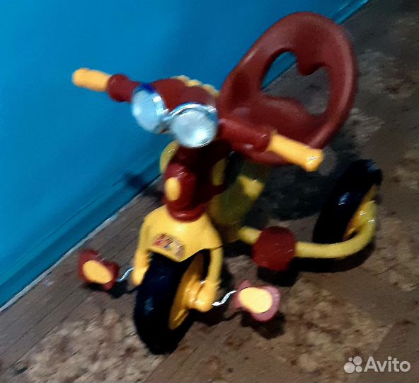 Детский трехколесный велосипед бу