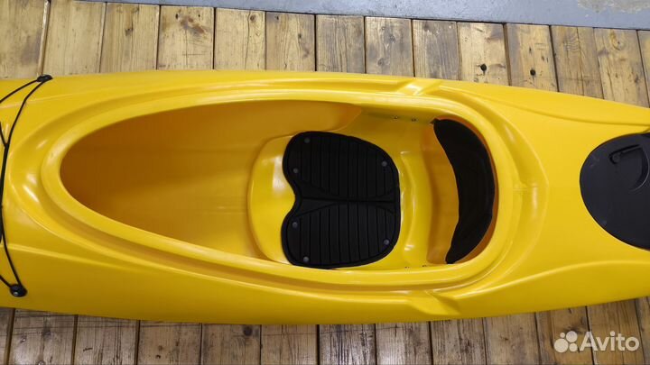 Пластиковый каяк