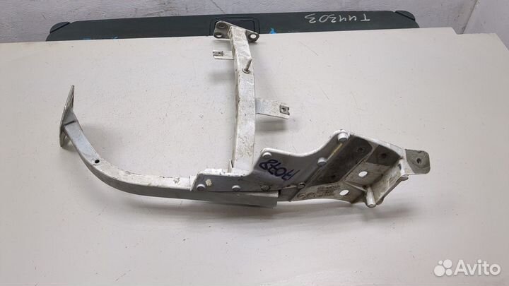 Кронштейн крыла Audi A8 (D4), 2011