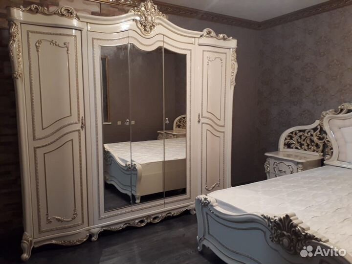 Спальный гарнитур бу