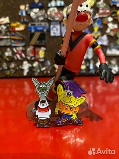 Значки, герои мультфильма, stone island