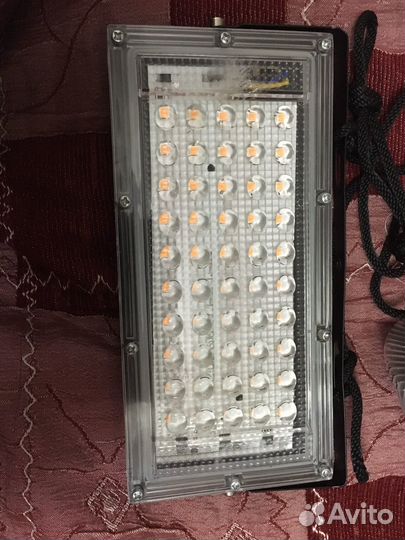 Фитолампа для растений и рассады