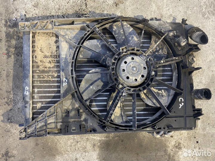 Кассета радиаторов Рено Меган 1 Сценик 1