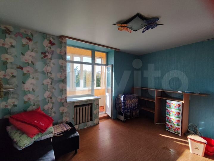 Комната 18 м² в 5-к., 5/5 эт.