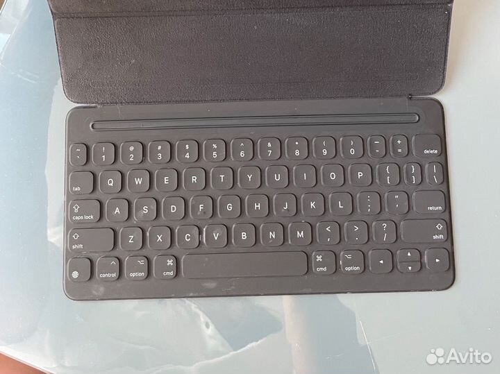 Клавиатура Apple для iPad