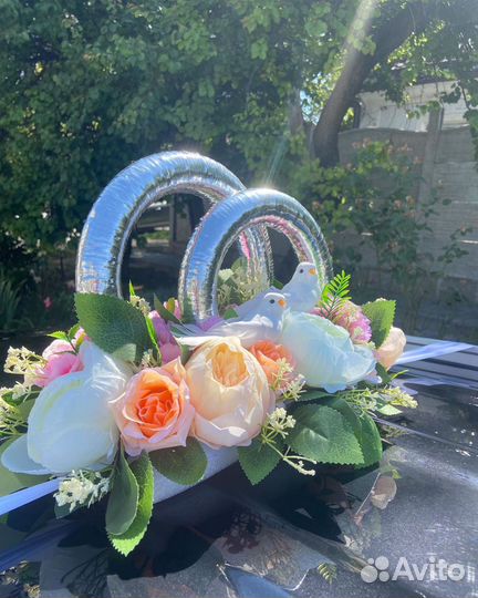 Свадебные украшения на машину аренда