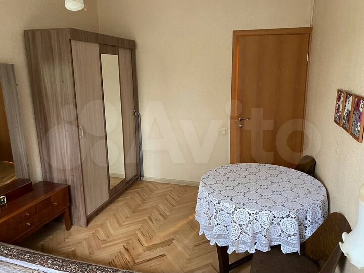 Комната 14 м² в 4-к., 1/12 эт.