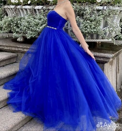 Платье пышное 42