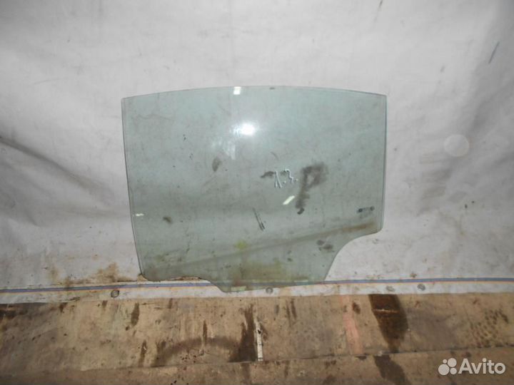 Стекло двери задней левой (седан) Chevrolet Cruze