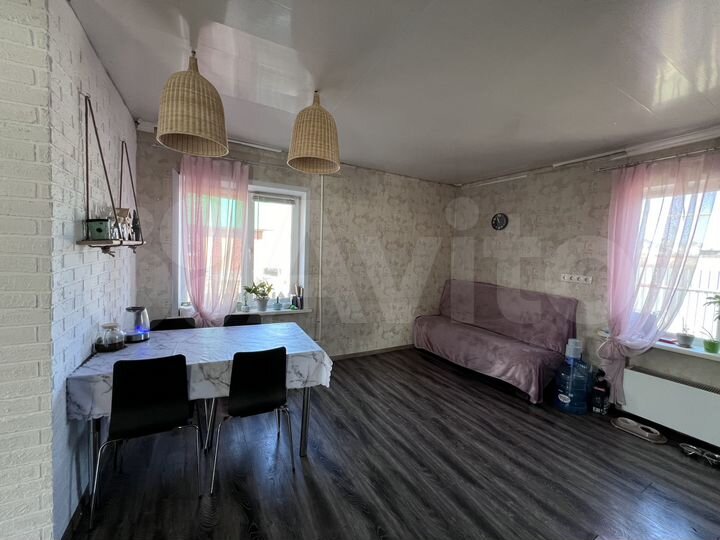 Дом 180 м² на участке 10 сот.