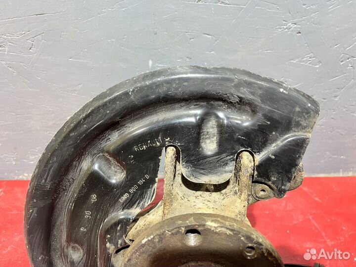 Кулак поворотный передний Renault Megane 2