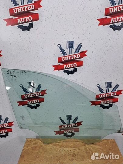 Стекло двери переднее правое Mercedes Benz