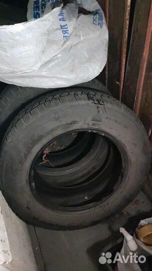 Kumho I'Zen RV Asymmetric 215/70 R16 100T
