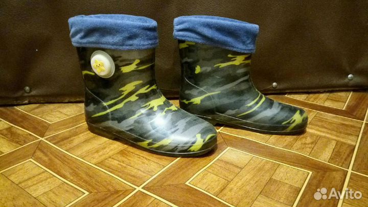 Резиновые сапоги