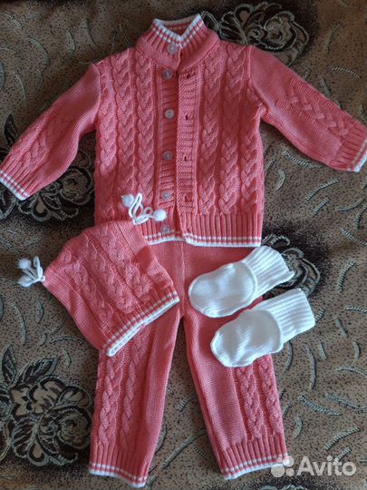 Вязаный костюм детский